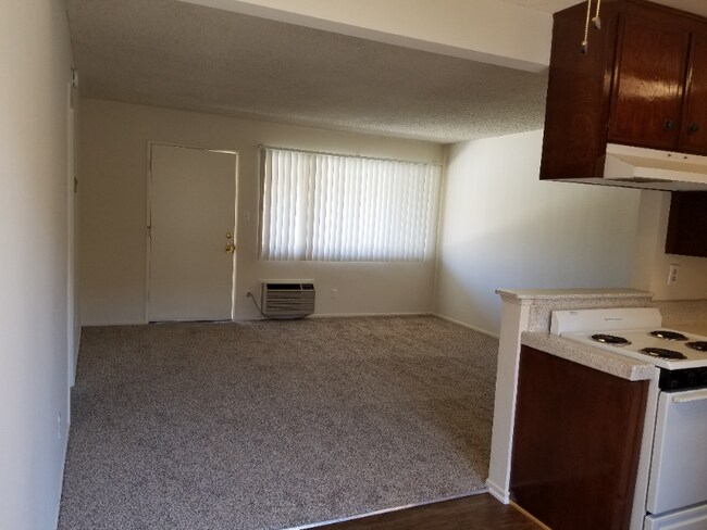 Foto del edificio - 10640 Colima Rd