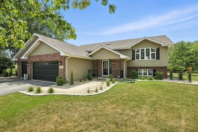 Foto del edificio - 22 Summerhill Dr