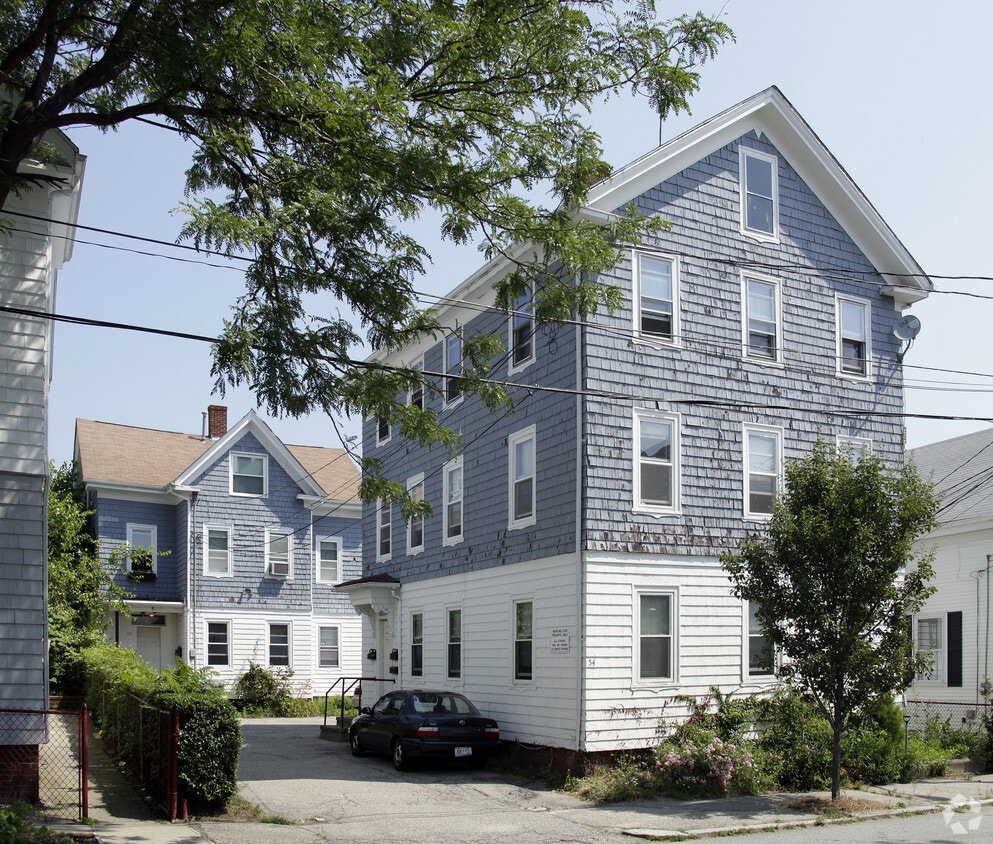 5254 Preston St, Providence, RI 02906 Apartments in Providence, RI