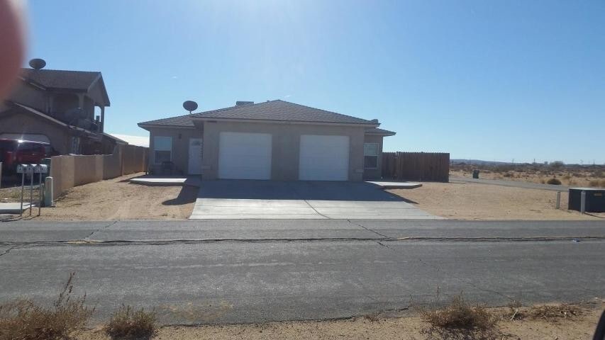 Primary Photo - 9700 S Loop Blvd