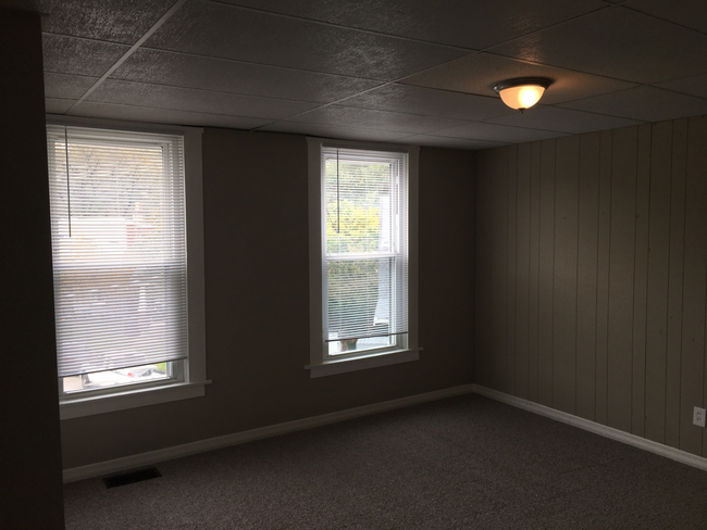 Building Photo - 1306 Parkway Ave