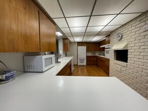 Building Photo - 196 Lynn Way