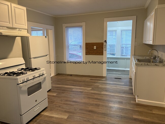 Foto del edificio - 113-115 Elm Street