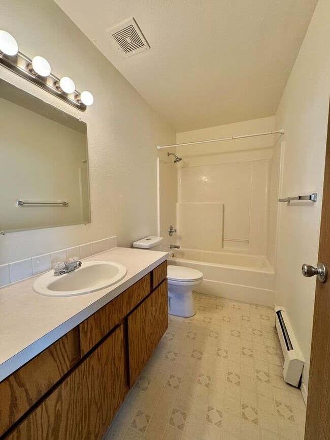 Photo - Rent includes all utilities except for ele... House