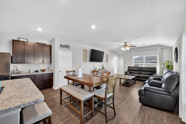 Foto del edificio - 7918 Globe Thistle Ln