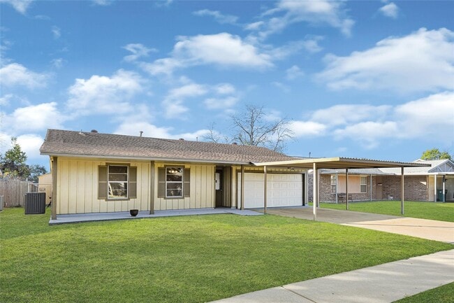 Building Photo - 3804 Edgefield Dr