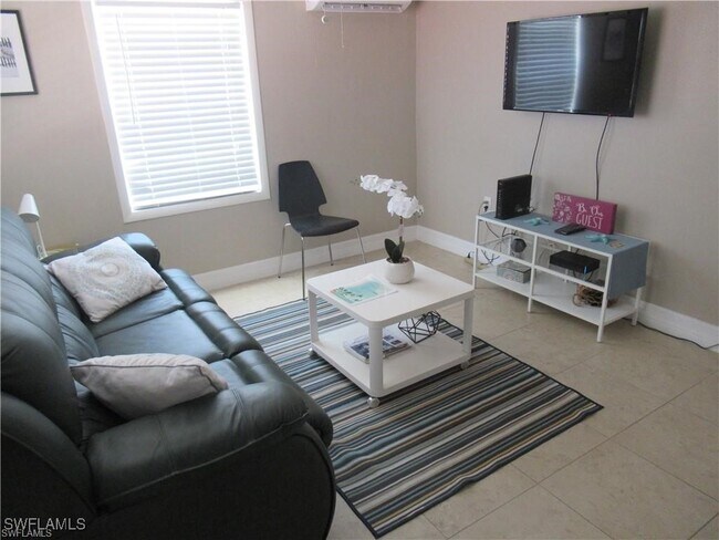 Building Photo - 778 107th Ave N