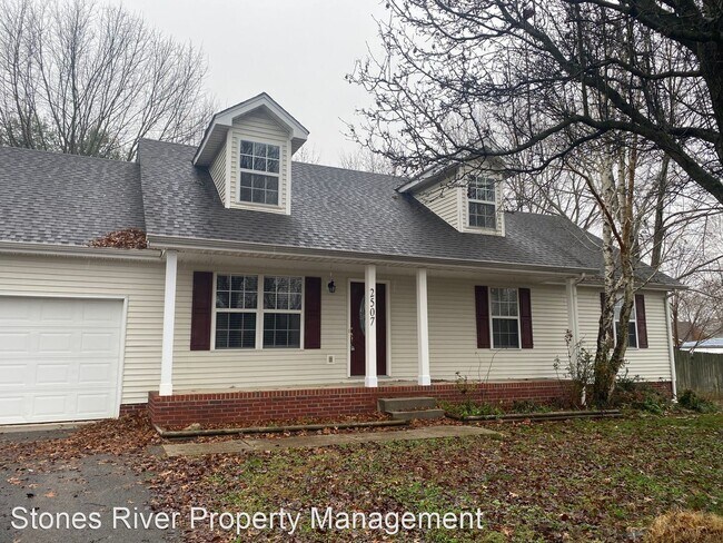 Building Photo - 4 br, 2.5 bath House - 2507 Linden Lane