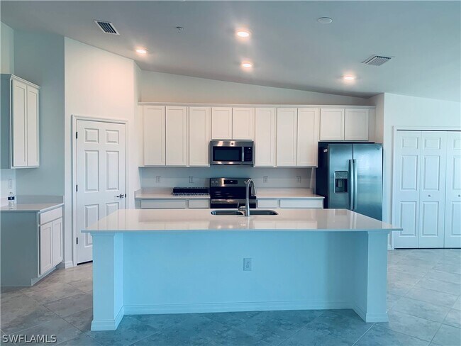 Foto del edificio - 15970 Grassland Ln