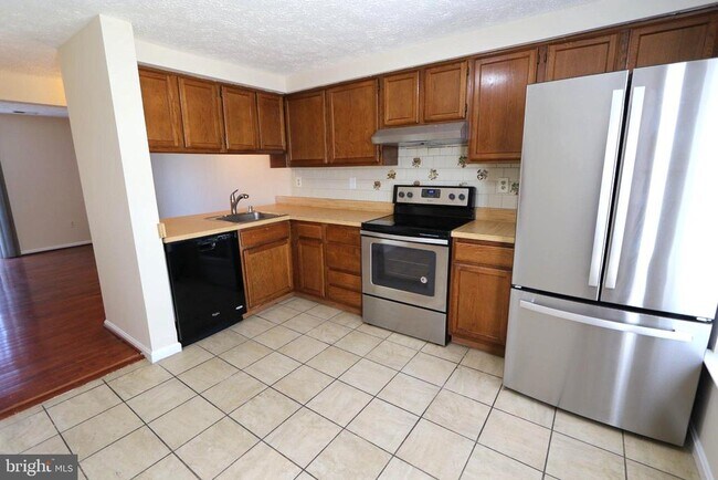 Foto del edificio - 2086 Tanglewood Dr