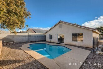 Building Photo - 5531 Los Lobos St