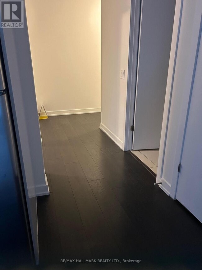 Photo du bâtiment - 1906-2212 LAKESHORE BOULEVARD W