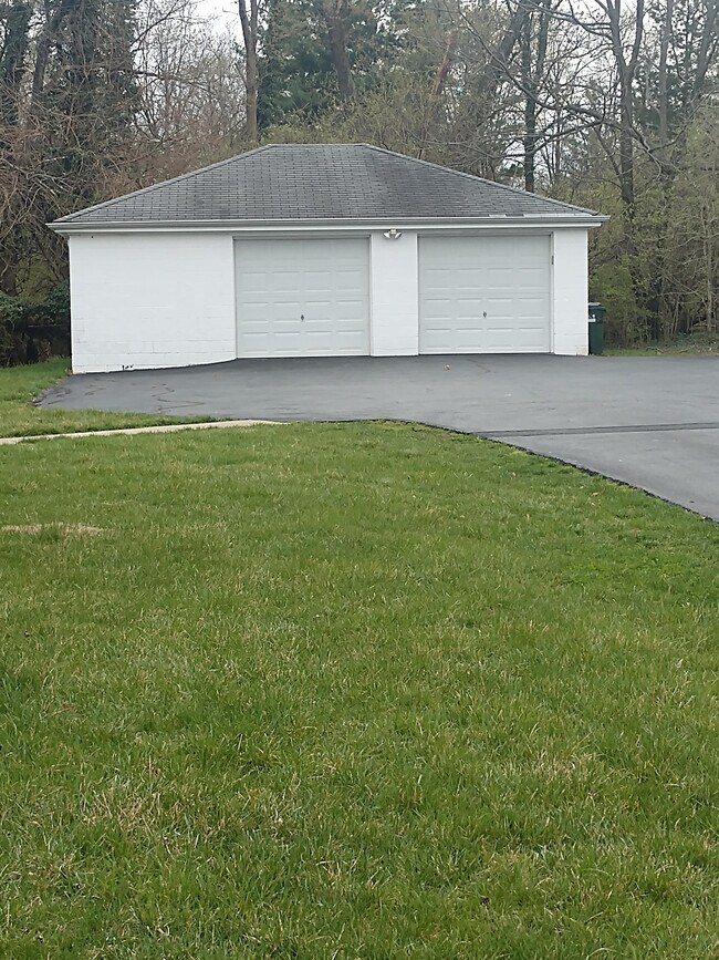 Building Photo - 3137 Compton Rd