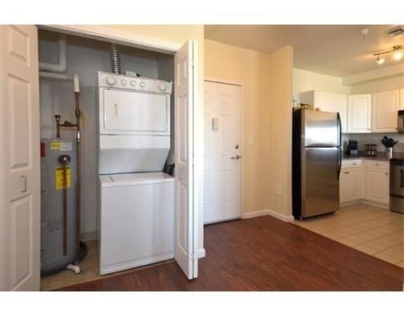 Building Photo - 1 Cityview Ln