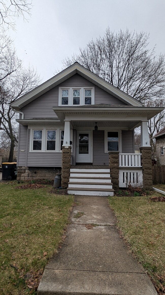 Building Photo - 569 N 65th St