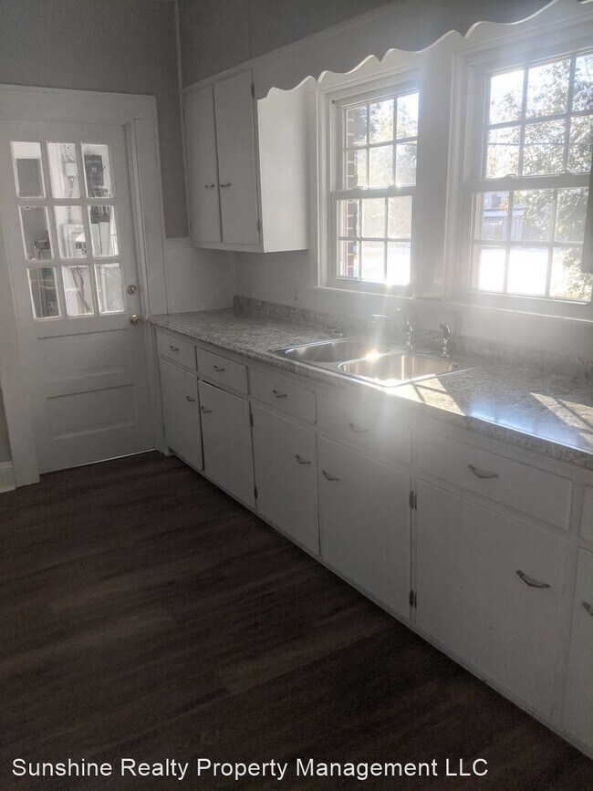 Foto del edificio - 3 br, 1 bath House - 511 ALAMANCE ROAD