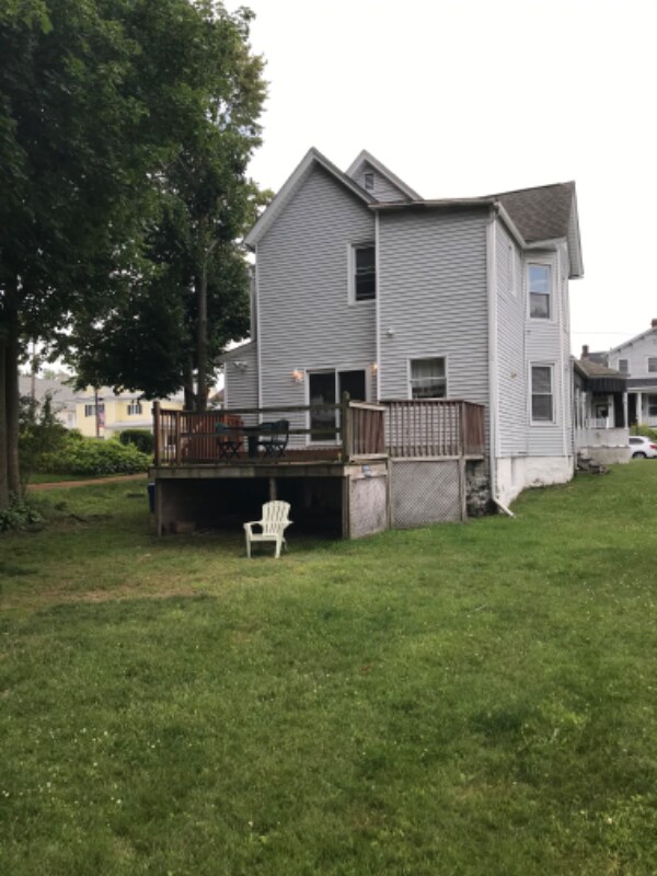 Building Photo - 224 W Drinker St