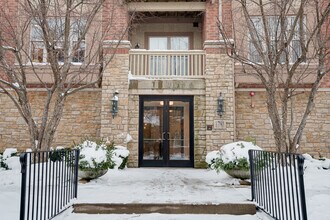 Building Photo - 1781 Tudor Ln