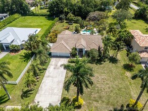 Building Photo - 14463 SW 16th Ct