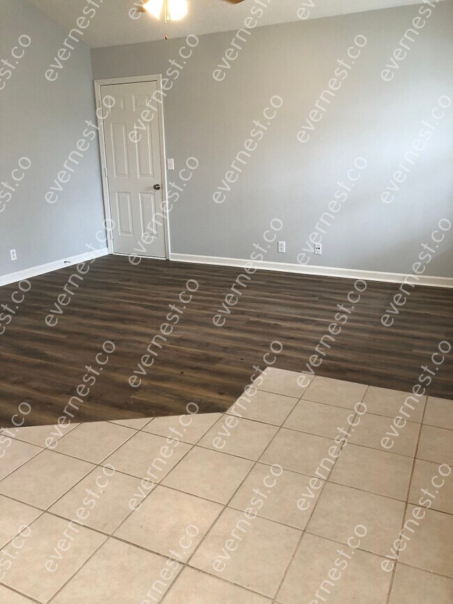 Foto del edificio - 3 bed / 2 bath home