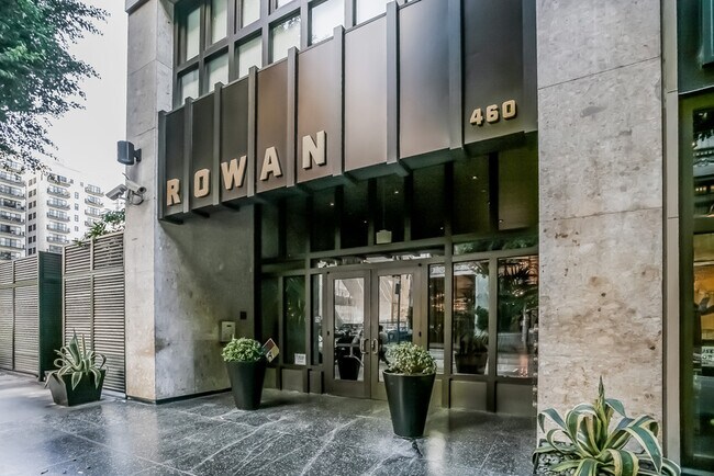 Foto del edificio - 460 S Spring St