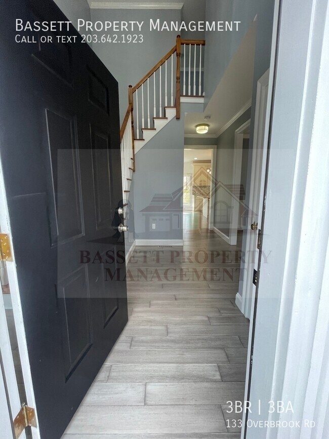 Foto del edificio - 133 Overbrook Rd