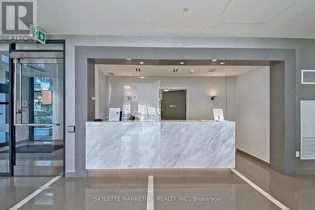 Building Photo - 75 Oneida Crescent