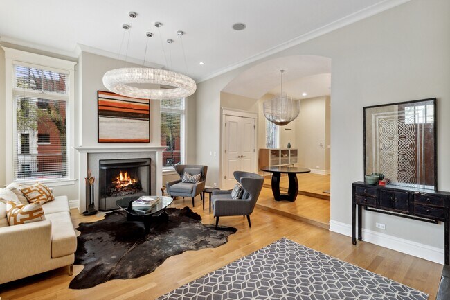 Foto del edificio - 1230 N Hoyne Ave