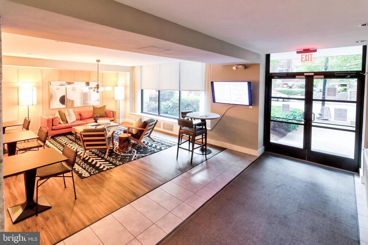 Foto principal - 2030 F St NW