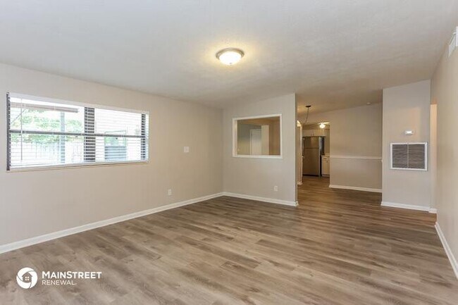 Building Photo - 11447 VERA DR, JACKSONVILLE, FL 32218