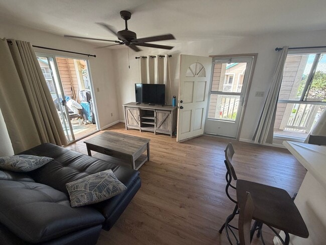 Building Photo - Iao Parkside Condo