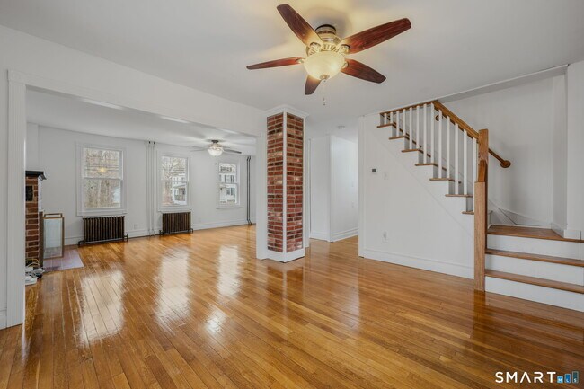 Building Photo - 24 N Main St