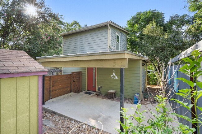 Building Photo - 1309 Singleton Ave
