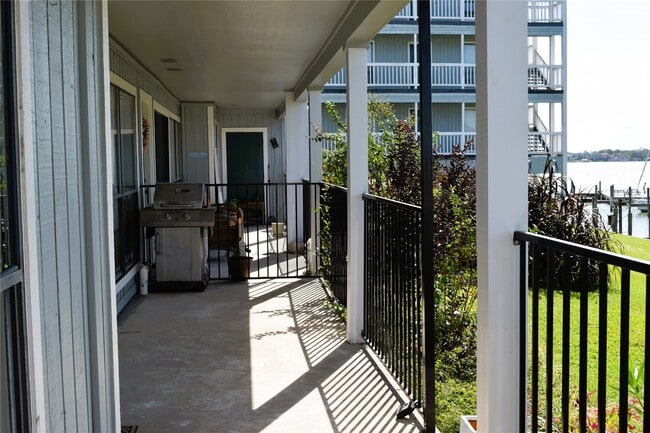 Foto del edificio - 4011 NASA Road 1