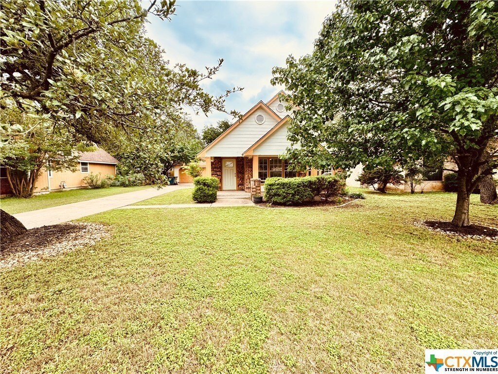 Primary Photo - 1512 Laurel Glen Blvd