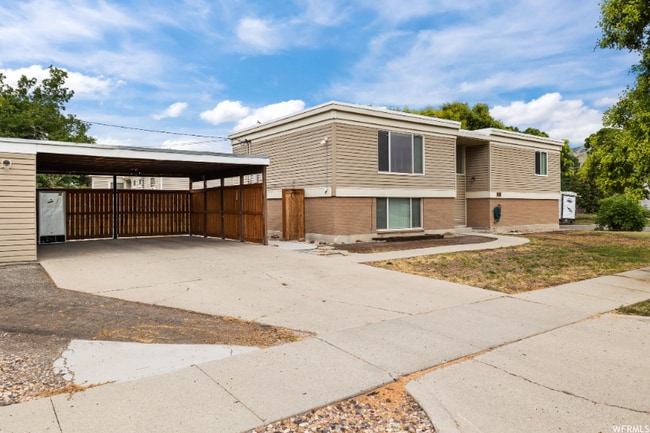 Photo - 1730 W Baroness Pl Apartment