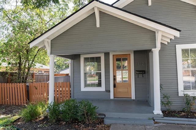 Building Photo - 1122 Newport Ave