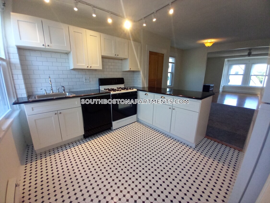 4 Vinton St Unit 1, Boston, MA 02127 Apartments in Boston, MA