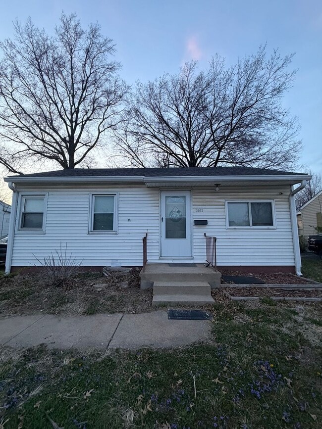 3 bed | 1 bath Home for Rent in Granite City - 3 bed | 1 bath Home for Rent in Granite City
