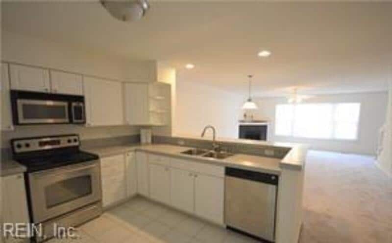 Building Photo - 8550 Tidewater Dr