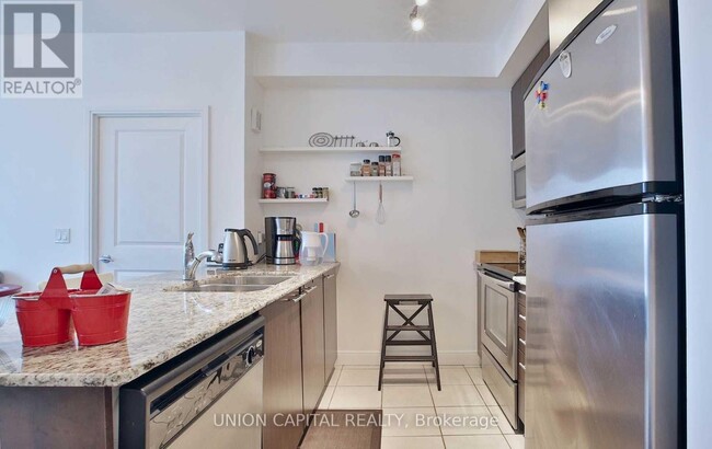 Photo du bâtiment - 88-1288 Broadway Ave