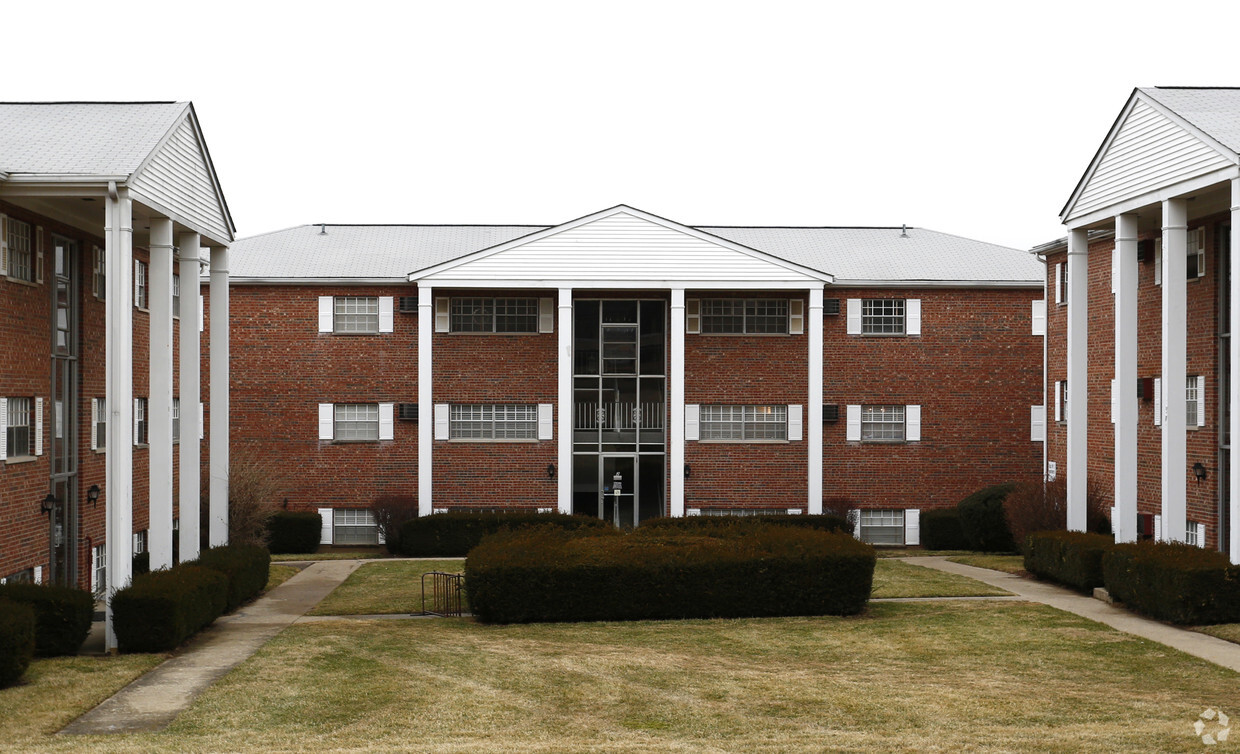 Primary Photo - Concord Square Apartments