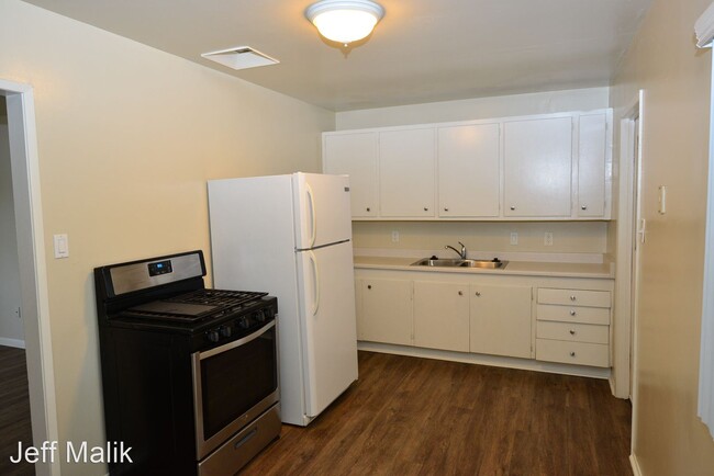 Building Photo - 3 br, 1 bath House - 4534 Onondaga Ave