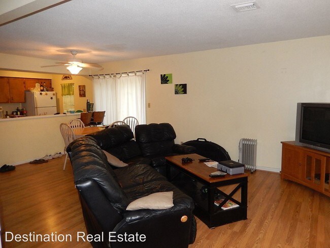 Building Photo - 2323 Green Timbers Trl