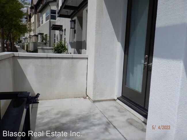 Building Photo - 3 br, 4 bath House - 9424 Shade Place