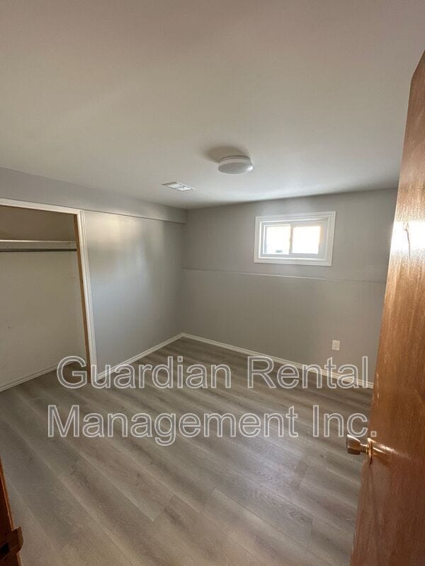 Building Photo - 247 Otto St