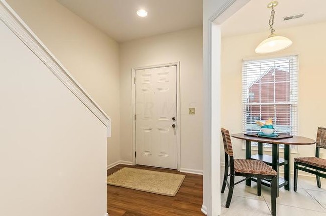 Building Photo - 181 Sunset Cove