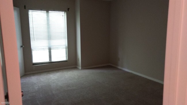 Foto del edificio - 1412 Tuxworth Cir