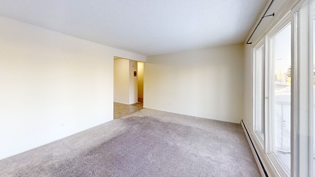 Building Photo - 9807-9108 108 Ave