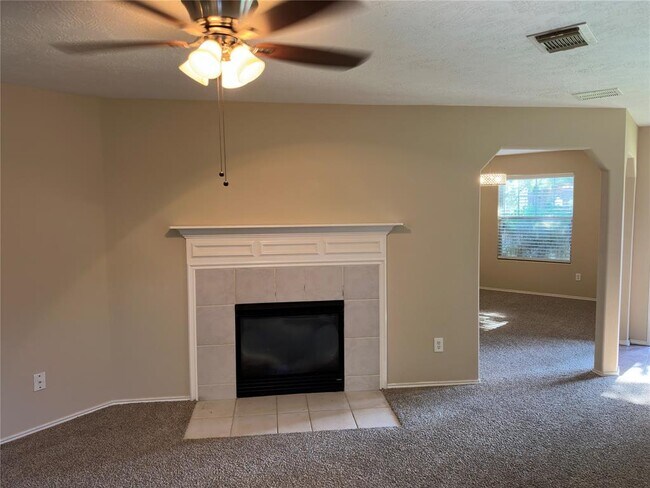 Foto del edificio - 16939 Suffolk Bridge Ln